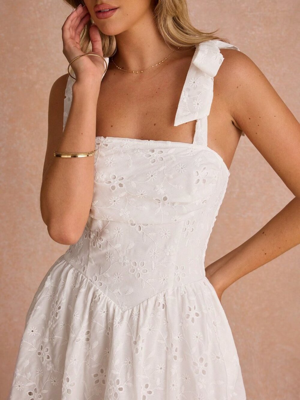 White Elegant Women's Romantic Square Neck Embroidered Maxi Dress - Picture 2 of 6